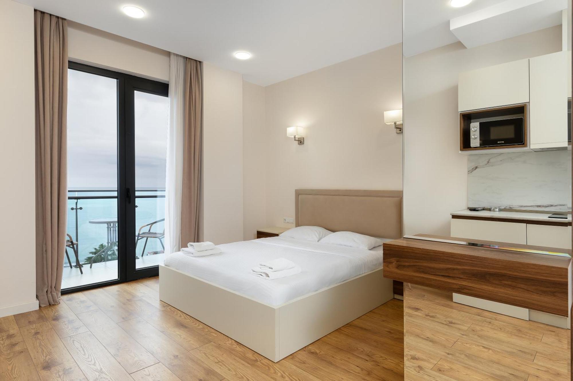 Next Green Hotel Official Batum Dış mekan fotoğraf