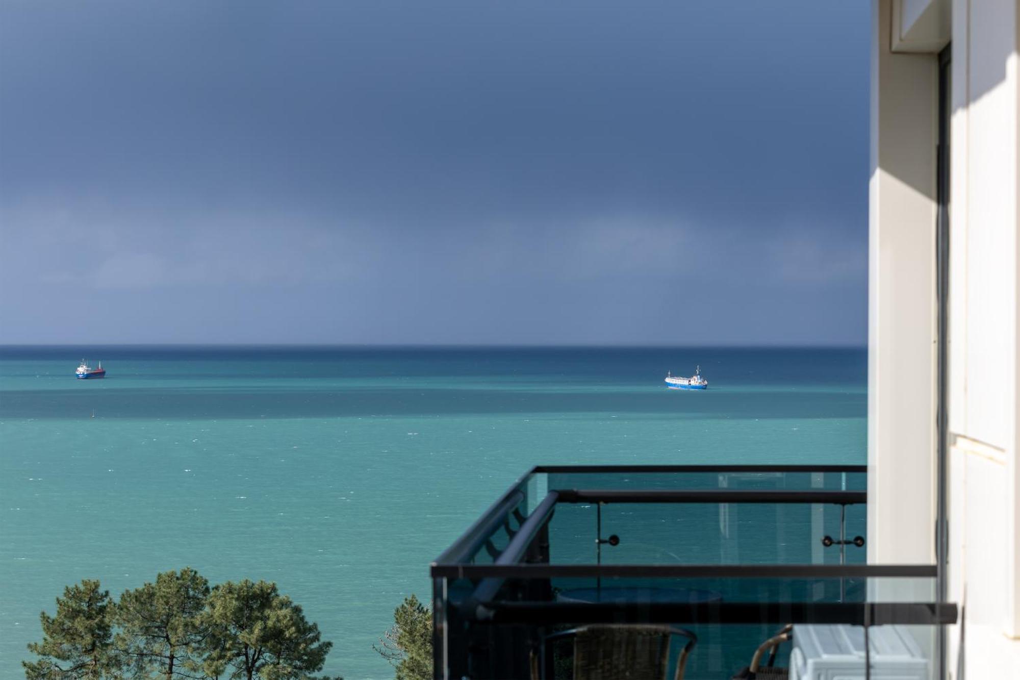 Next Green Hotel Official Batum Dış mekan fotoğraf